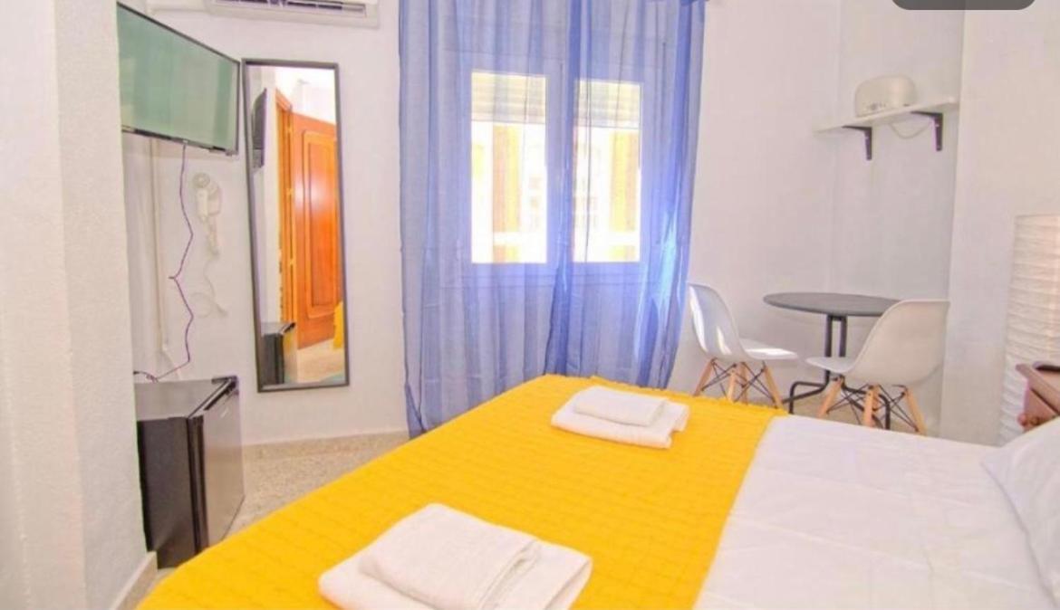 Guest House Mota Malaga Exterior photo