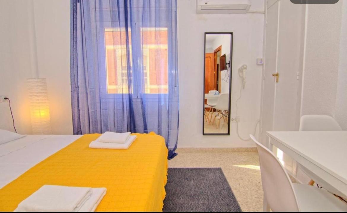 Guest House Mota Malaga Exterior photo